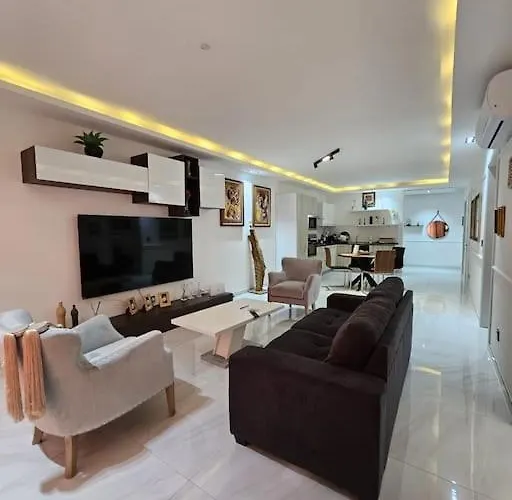 Luxury Sea View Apartament St. Paul's Bay